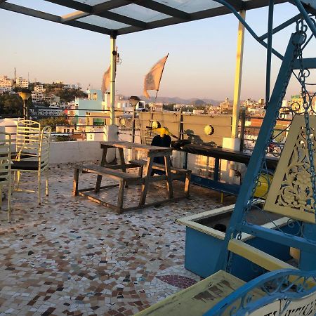 Whereabout Hostel Udaipur Ngoại thất bức ảnh