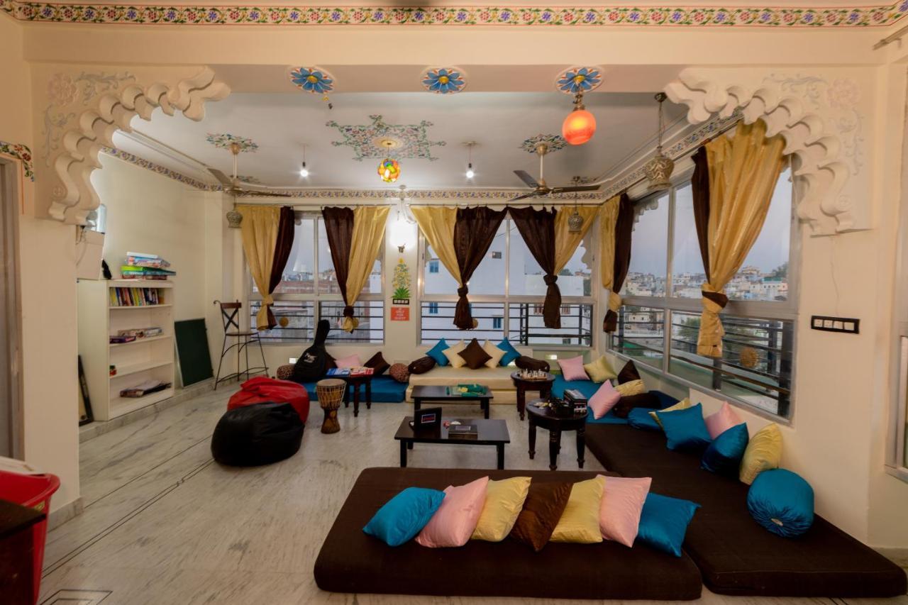 Whereabout Hostel Udaipur Ngoại thất bức ảnh