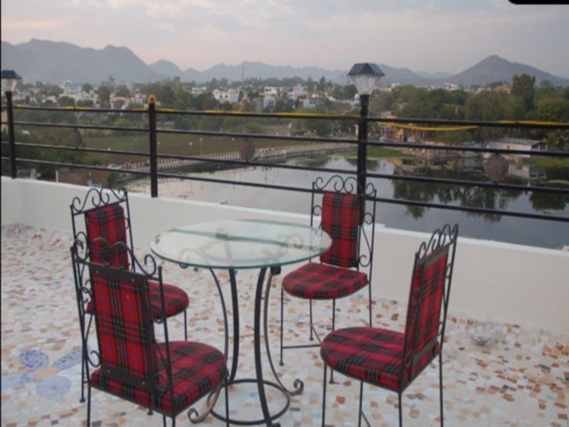 Whereabout Hostel Udaipur Ngoại thất bức ảnh